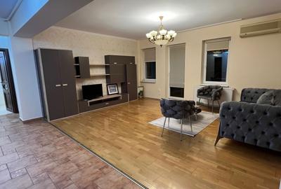 Apartament cu 2 camere decomandat în Ștrand - 1