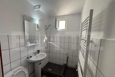 Apartament cu 2 camere semidecomandat, mobilat în Micro 6 - 5