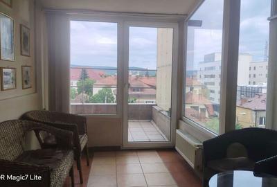 Spațiu comercial, de 12 mp, în Central - 4