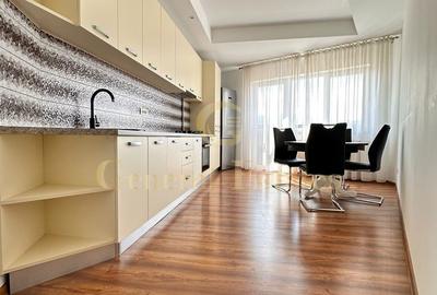 Apartament cu 3 camere, mobilat în Tractorul - 11