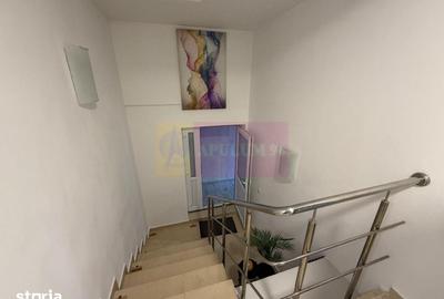 Casă cu 6 camere cu Teren 370 Mp în Glina - 12