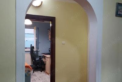 Apartament cu 3 camere decomandat în George Enescu - 4