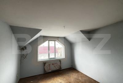 Casa de vanzare in Lazuri, ideala si pentru investitii - 5