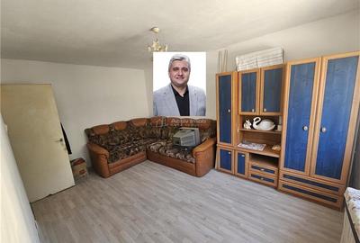 Garsonieră decomandată, mobilată în Micro IV - 1