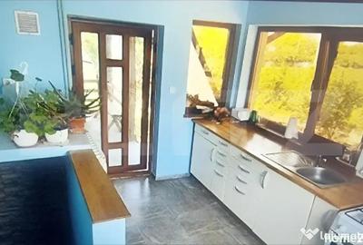 Casă cu 7 camere cu Teren 775 Mp în Cocorăștii Grind - 2