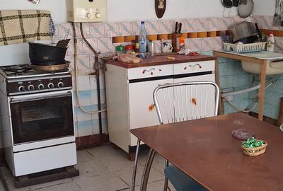 Casa Targoviste str.Sarbilor - 7