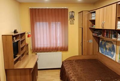 Apartament cu 3 camere decomandat în Central - 4
