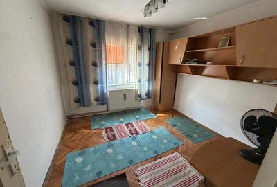 Apartament cu 3 camere semidecomandat în Aradului - 10