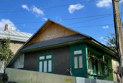 Casă cu 6 camere cu Teren 325 Mp în Soveja - 8