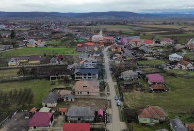 Casă cu 3 camere cu Teren 682 Mp în Sălsig - 9