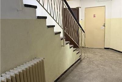 Apartament cu 3 camere decomandat în Sălăjan - 11