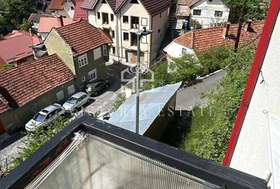Casă individuală cu 3 camere cu Canalizare în Schei - 16