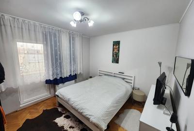 Apartament cu 3 camere decomandat, mobilat în Steaua - 4