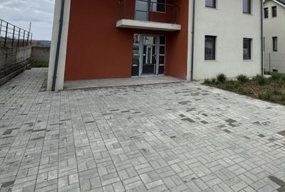 Casa individuala, 120 mp utili, 440 mp teren, Dezmir