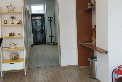 Oferim pentru inchiriere spatiu comercial zona Delfinariu 68 mp Oferim pentru inchiriere spatiu comercial zona Delfinariu 68 mp - 2