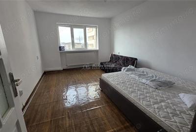 Apartament cu 2 camere decomandat în Craiovița Nouă - 2