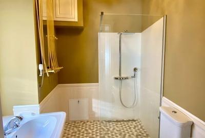 Apartament 2 camere ultracentral, mobilat, utilat, cu vedere spre malul Crisului - 13