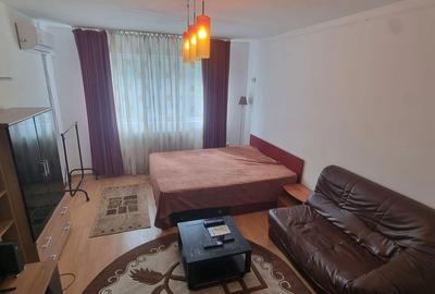 Garsonieră decomandată în Zorilor
