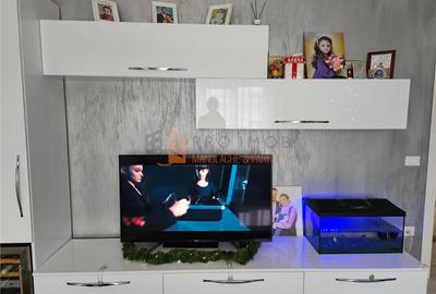 Apartament cu 3 camere decomandat, mobilat în 1 Decembrie - 2