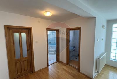 Duplex cu 6 camere cu Teren 1000 Mp în Săsar - 8