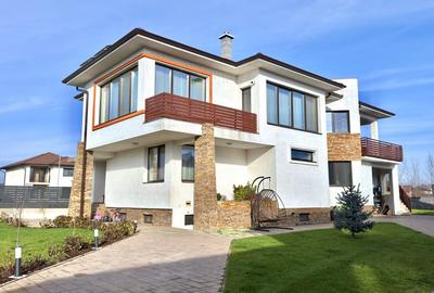 Casǎ de Lux - 1084 mp teren - 275 mp utili + Pod + Saunǎ + Studio Yoga - 3