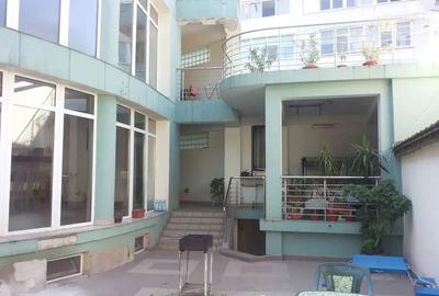 Casă cu 6 camere cu Teren 321 Mp în Plantelor - 3