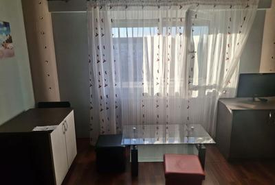 Garsonieră decomandată în Central - 8