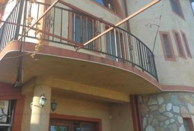 Casă cu 5 camere cu Canalizare în Apollo - 2