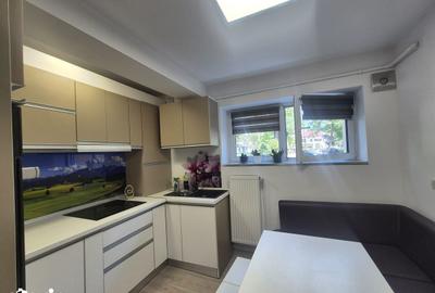 Apartament cu 3 camere decomandat în Central - 1