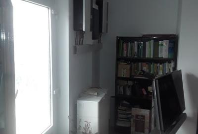 Casa situata  la poalele dealurilor subcarpatice in zona pomicola. - 5