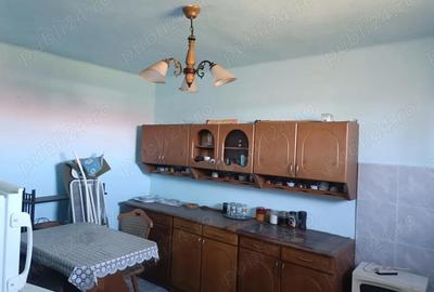 Casă cu 4 camere cu Teren 748 Mp în Bacova - 2