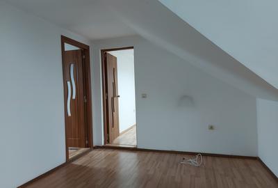 Ap 3 cam. in Gavana 3 in sup de 95 mp, 788 E/mp, an 2008 la pret 75 350 euro . - 11