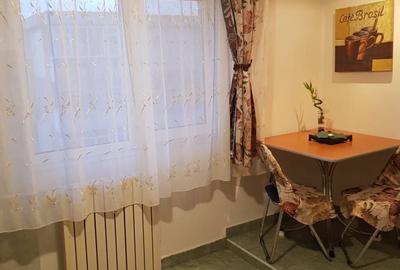 Garsonieră decomandată în Central - 5