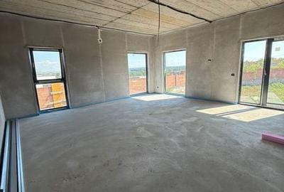 Casă cu 4 camere cu Teren 170 Mp în Paleu - 2