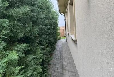 Casă cu 4 camere cu Teren 300 Mp în Urseni - 1