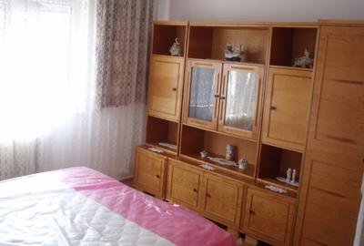 Proprietar ofer spre  inchiriere apartament 2 camere . - 5