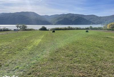 Teren de 2900 mp, în Sichevița - 3