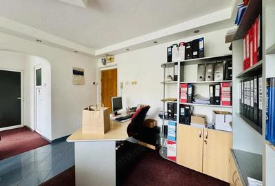 Spatiu ultracentral Sala Palatului pretabil Birouri-Cabinet - 2