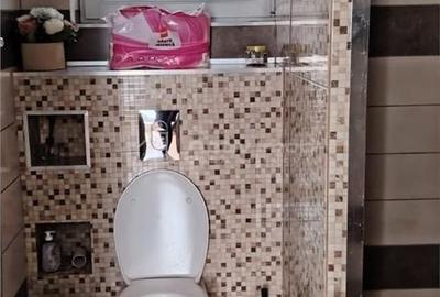 Casă cu 7 camere cu Teren 500 Mp în Central - 1