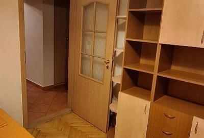 Apartament cu 3 camere decomandat în Arcu - 2