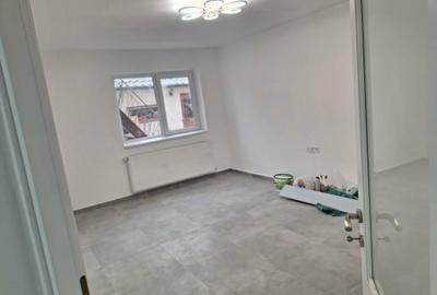 Palazu Mare-Elvila casa 5 camere,632 mp teren, Garaj - 2