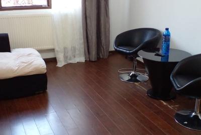 Apartament cu 3 camere semidecomandat în Drumul Taberei - 2