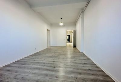 Spațiu Comercial - Sector 4 - 200 Mp - L a Doua minute fata de  Metrou - 19