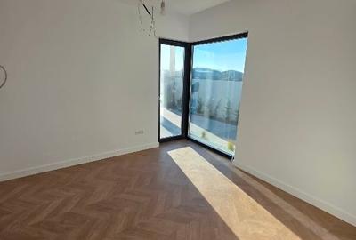 Casă individuală cu 4 camere cu Canalizare în Moșnița Nouă - 6