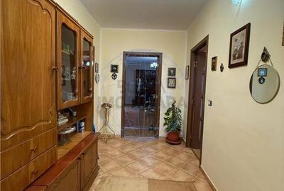Casă cu 3 camere cu Teren 1100 Mp în Vulturu - 20