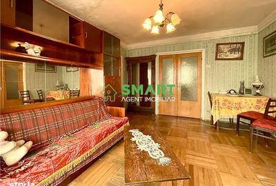 Apartament cu 3 camere semidecomandat în Aurel Vlaicu