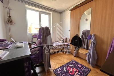 Apartament cu 4 camere decomandat, mobilat în P-ța Unirii - 10