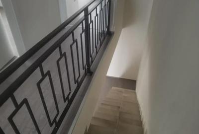 Casă cu 4 camere în Giroc