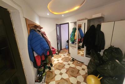 Apartament cu 3 camere semidecomandat, mobilat în Micro II - 11