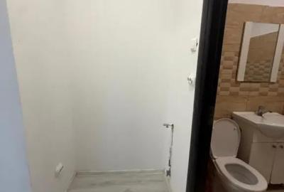 Apartament cu 3 camere semidecomandat în Central - 3